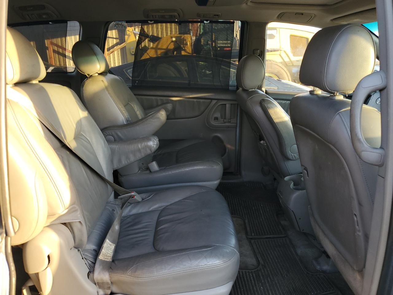 Lot #3273799349 2006 TOYOTA SIENNA XLE