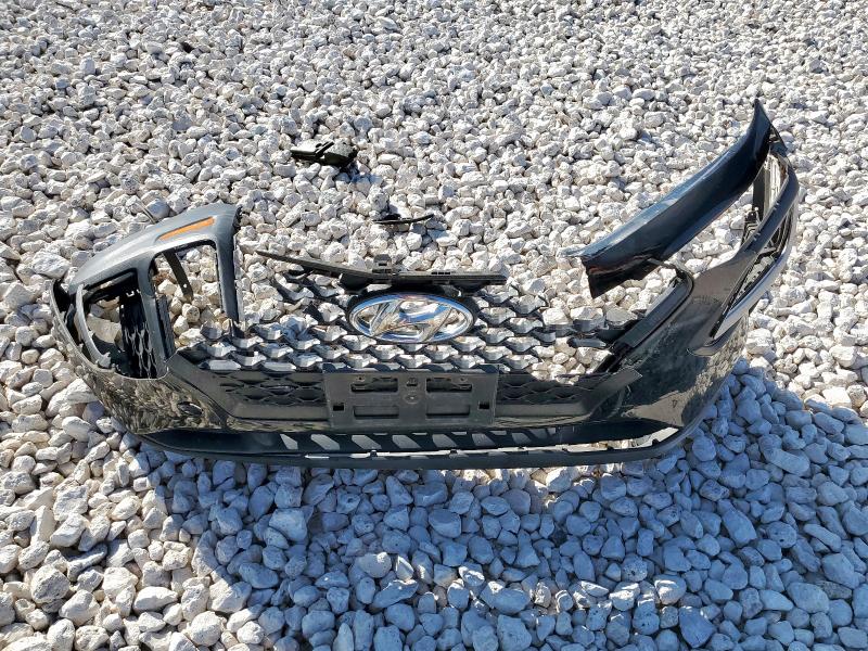 2019 HYUNDAI KONA SE KM8K12AAXKU326128