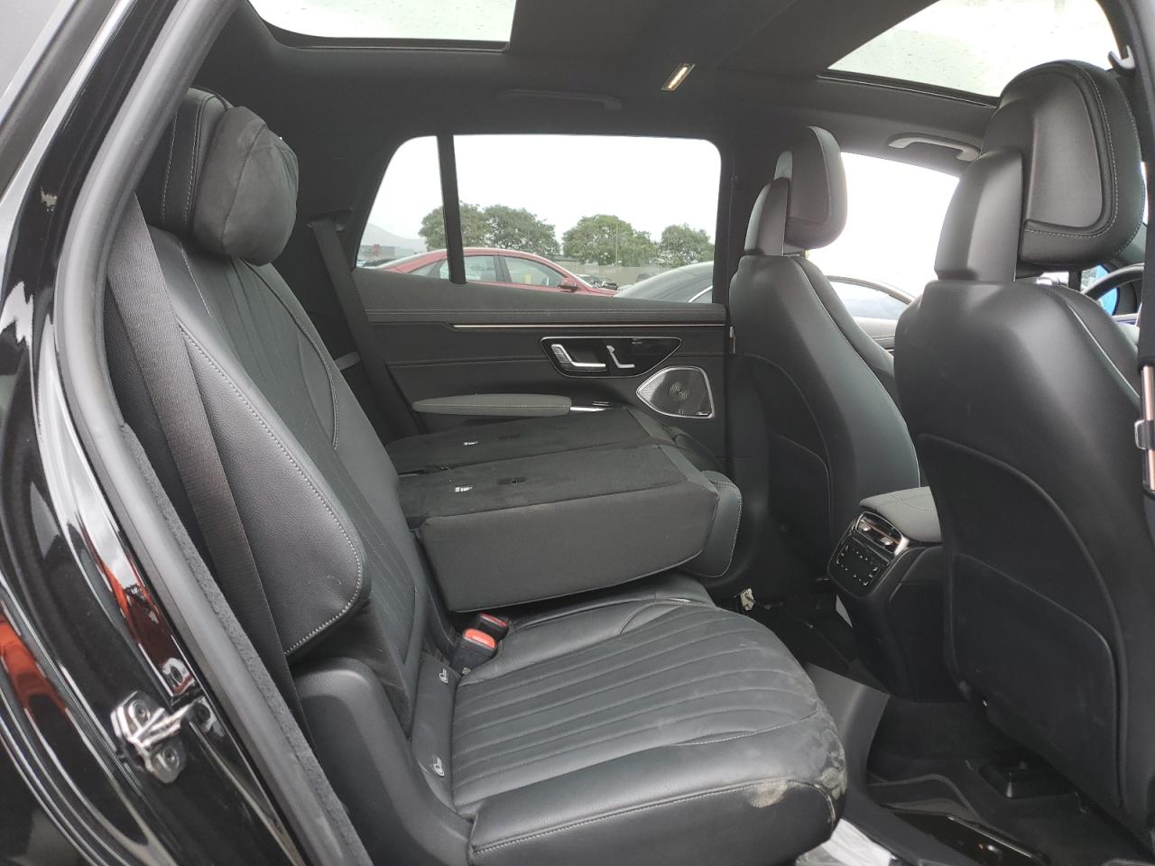 MERCEDES-BENZ EQS SUV 450+