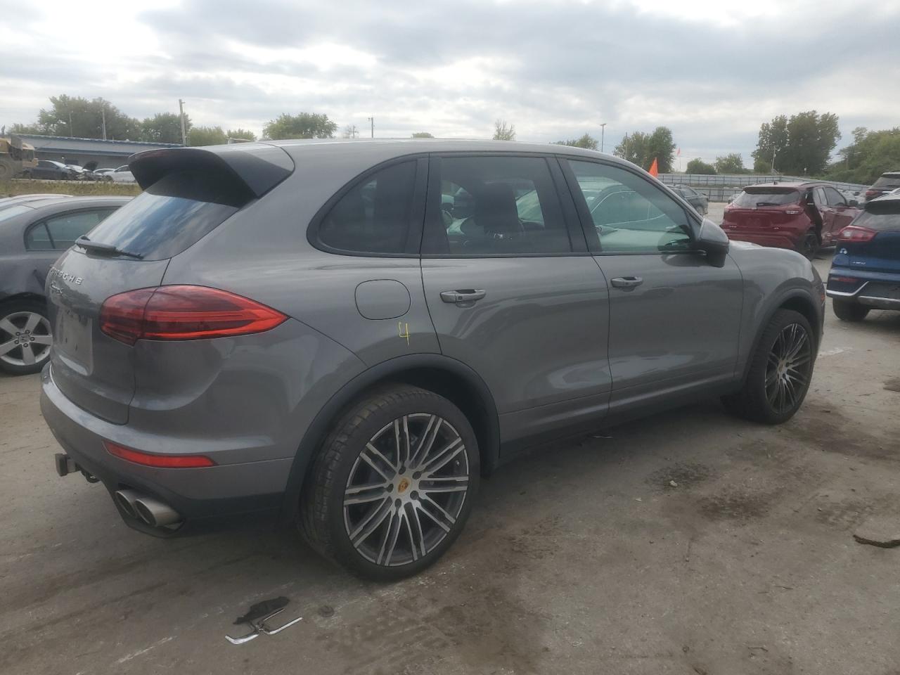 PORSCHE CAYENNE S