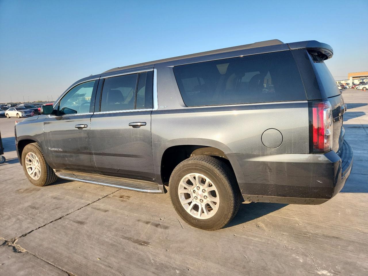 GMC YUKON K1500 SLT