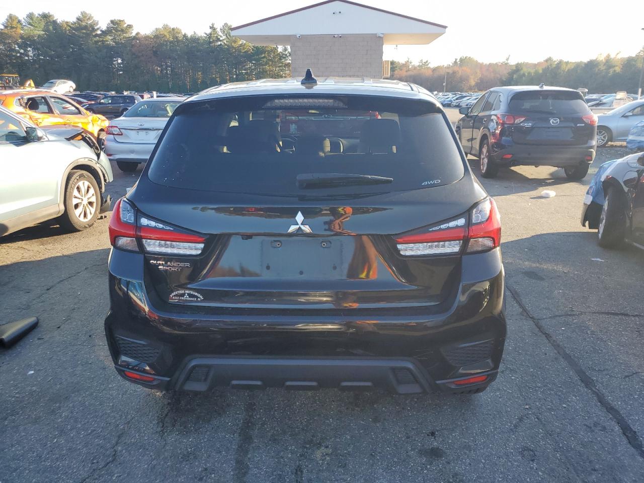 MITSUBISHI OUTLANDER ES