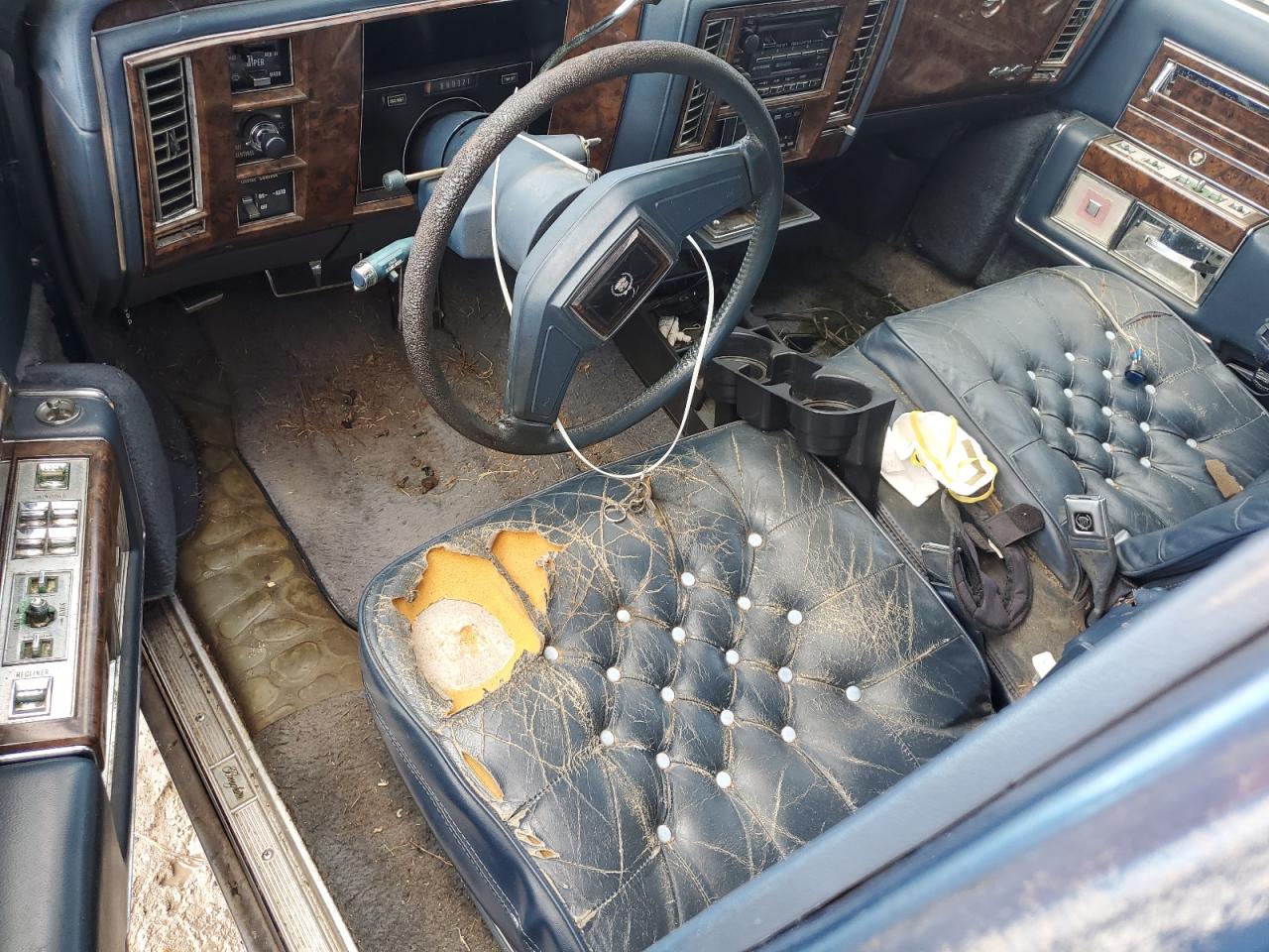 Lot #3276457689 1992 CADILLAC BROUGHAM