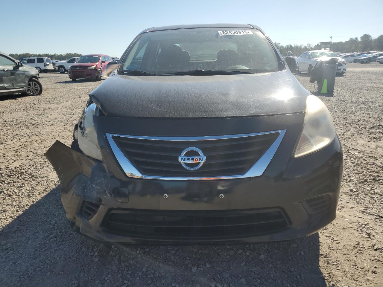 NISSAN VERSA S