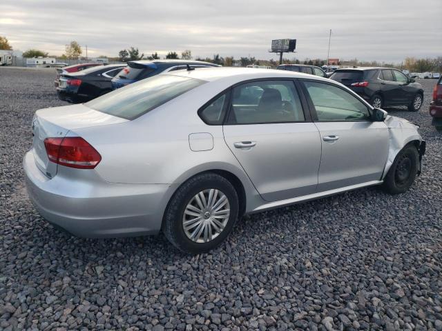 2015 VOLKSWAGEN PASSAT S 1VWAT7A37FC077014