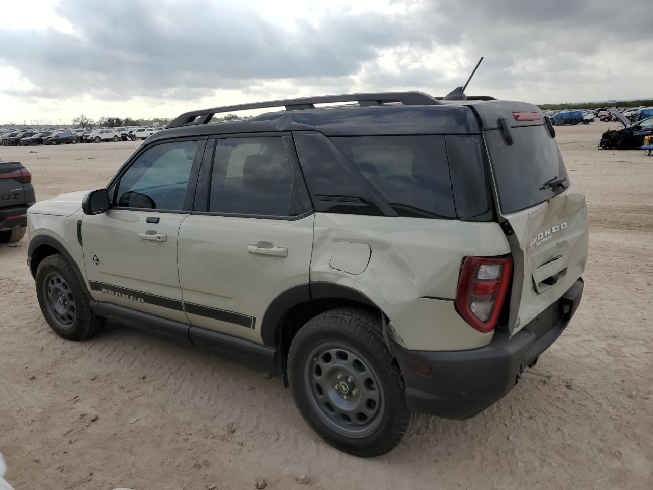 FORD BRONCO SPORT OUTER BANKS