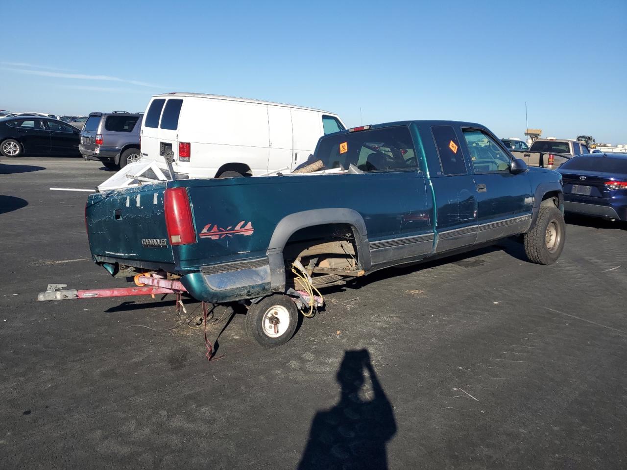 Lot #3285586338 1998 CHEVROLET GMT-400 K2