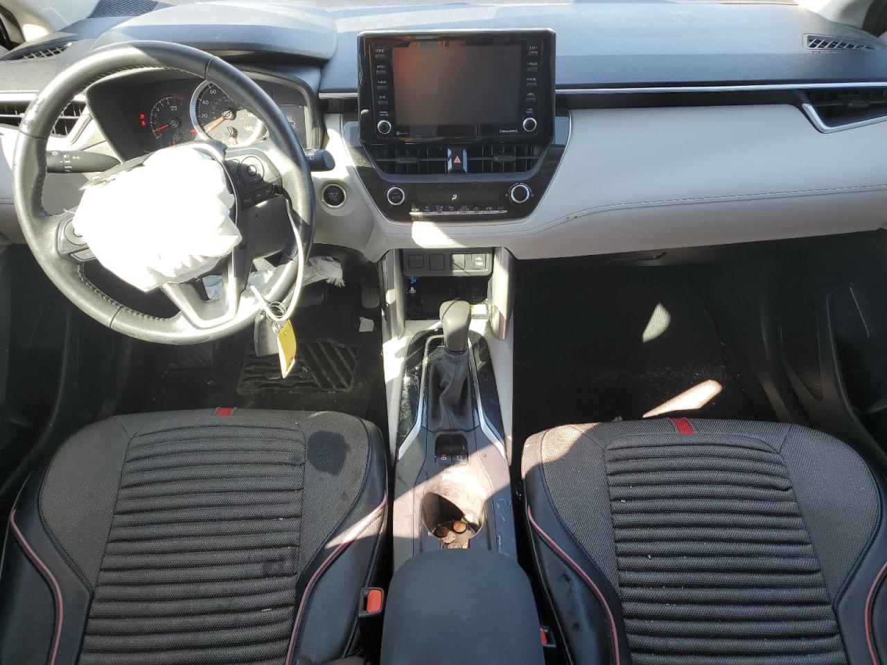 TOYOTA COROLLA CROSS LE