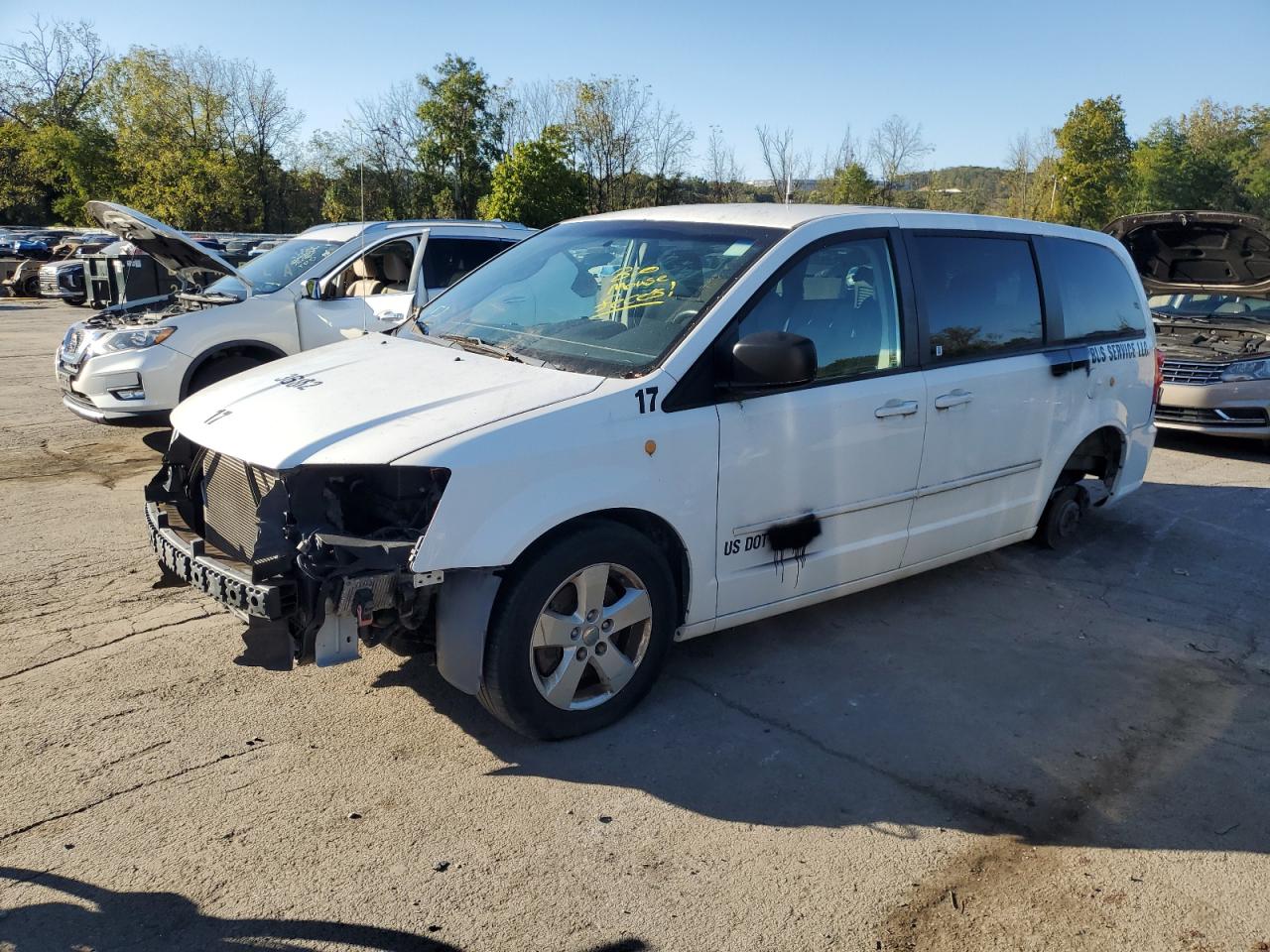 Lot #3276362804 2013 DODG GRAND CARAVAN SE