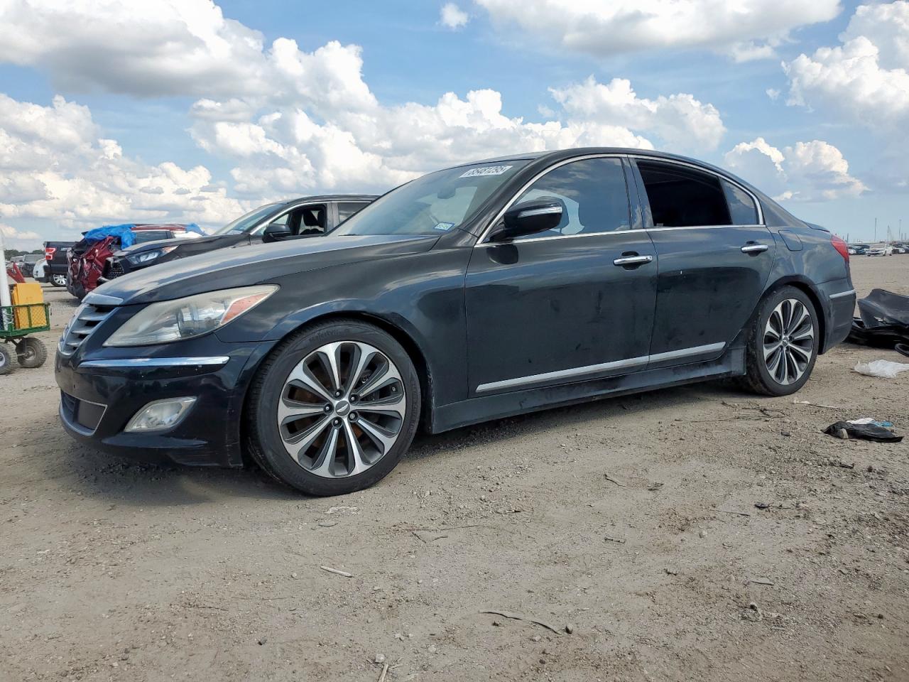  Salvage Hyundai Genesis