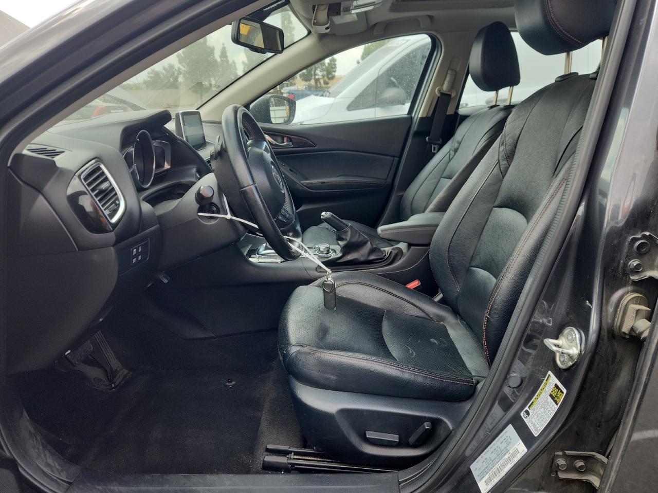 MAZDA 3 GRAND TOURING