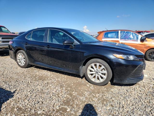 2018 TOYOTA CAMRY L 4T1B11HK8JU142524