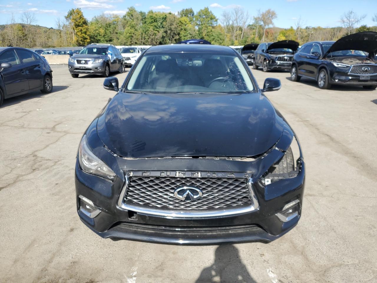INFINITI Q50 LUXE