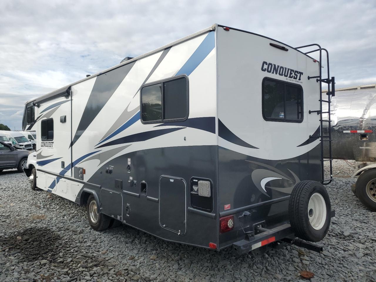 FORD ECONOLINE E450 SUPER DUTY CUTAWAY VAN