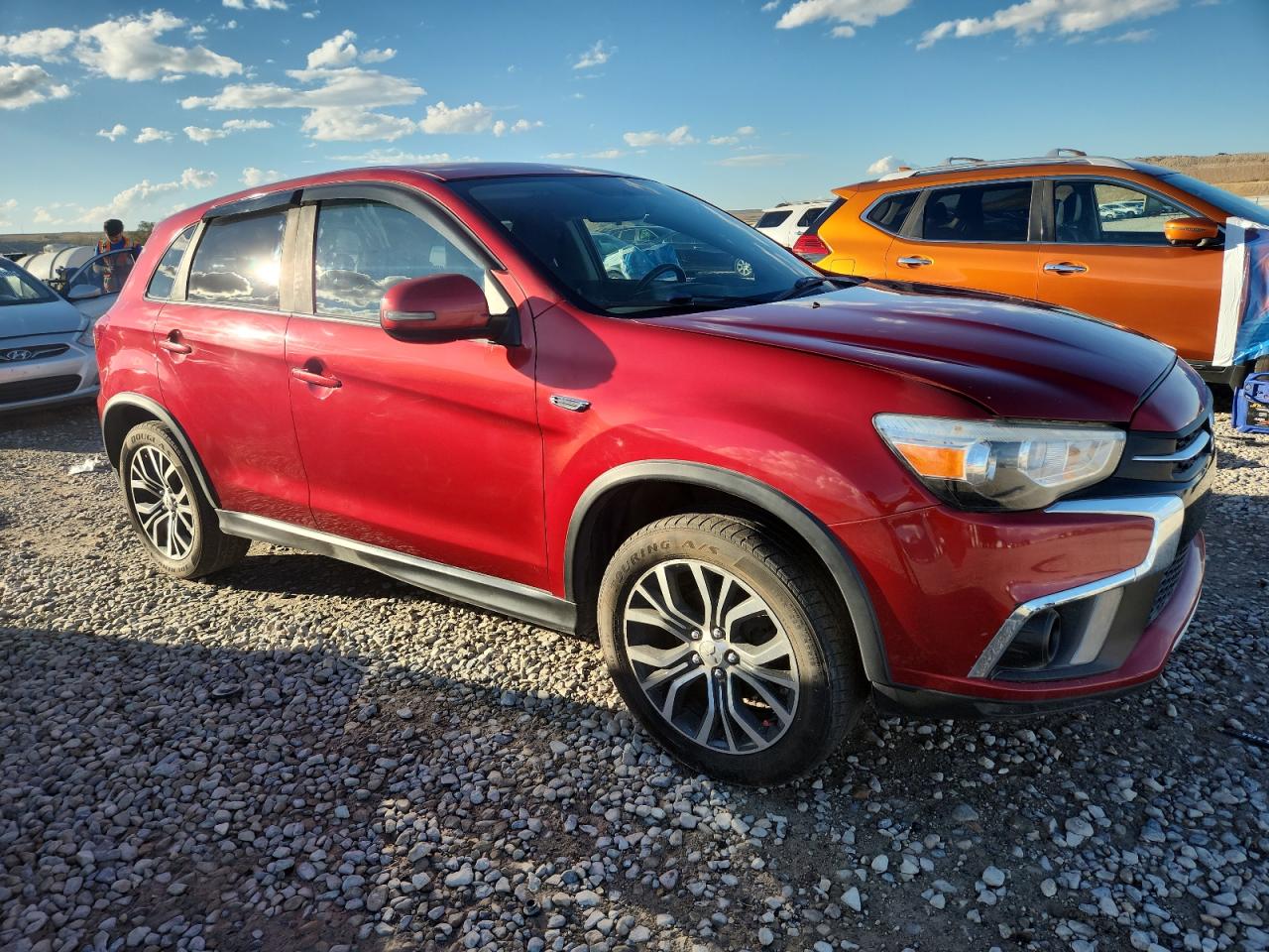 MITSUBISHI OUTLANDER SE