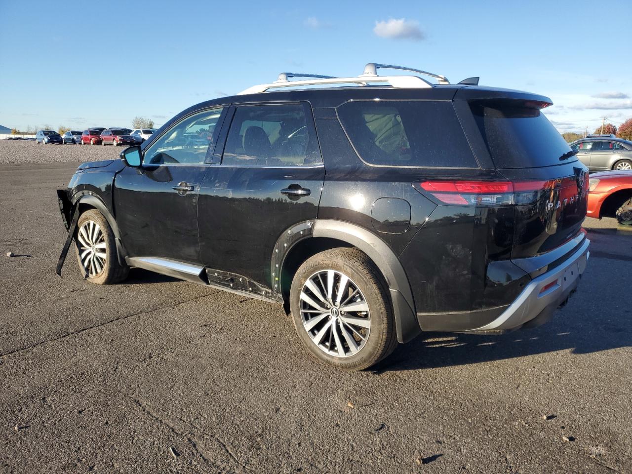 NISSAN PATHFINDER PLATINUM