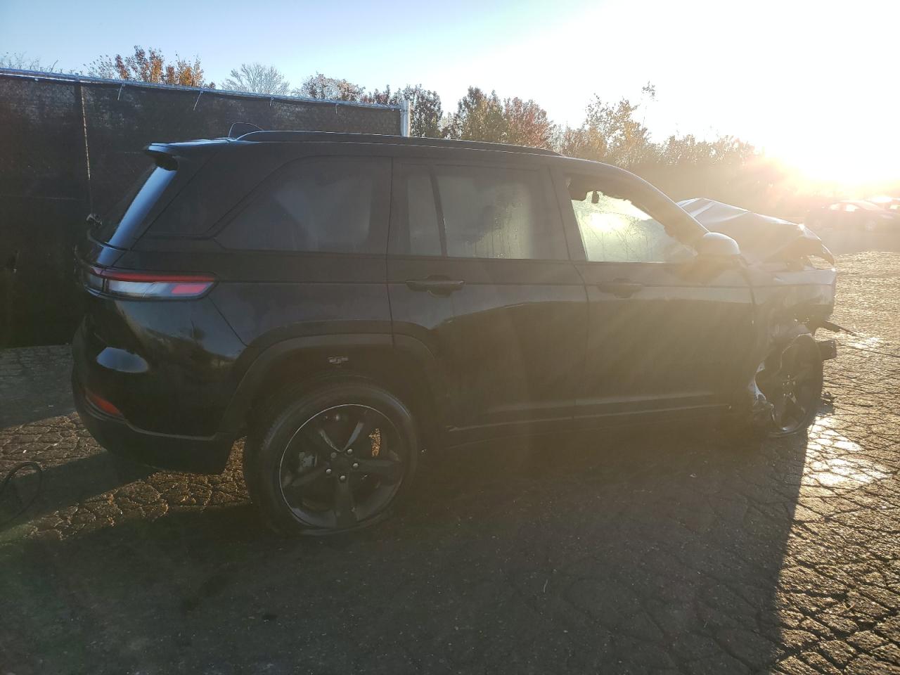 JEEP GRAND CHEROKEE LAREDO