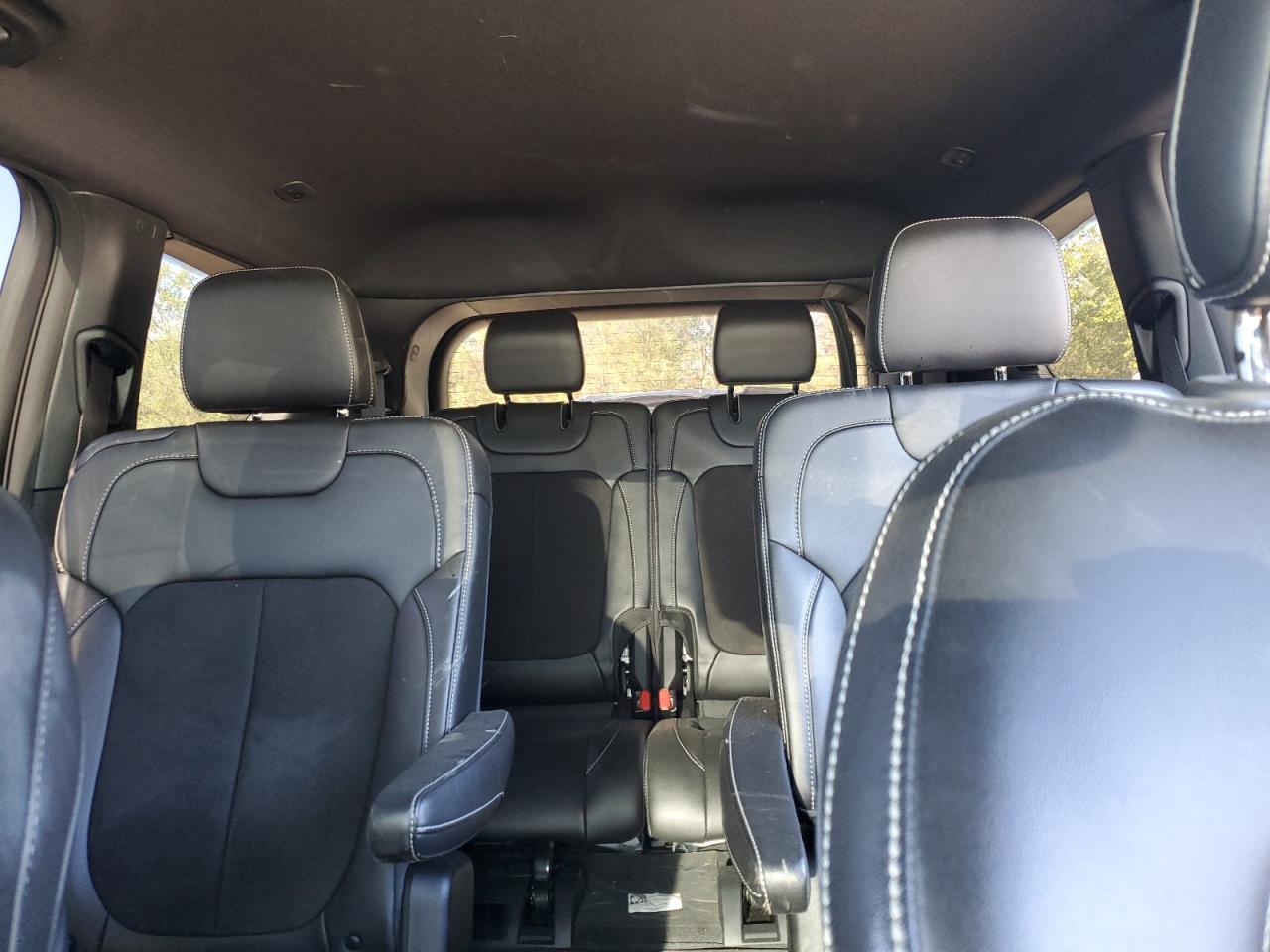 JEEP GRAND CHEROKEE L LAREDO