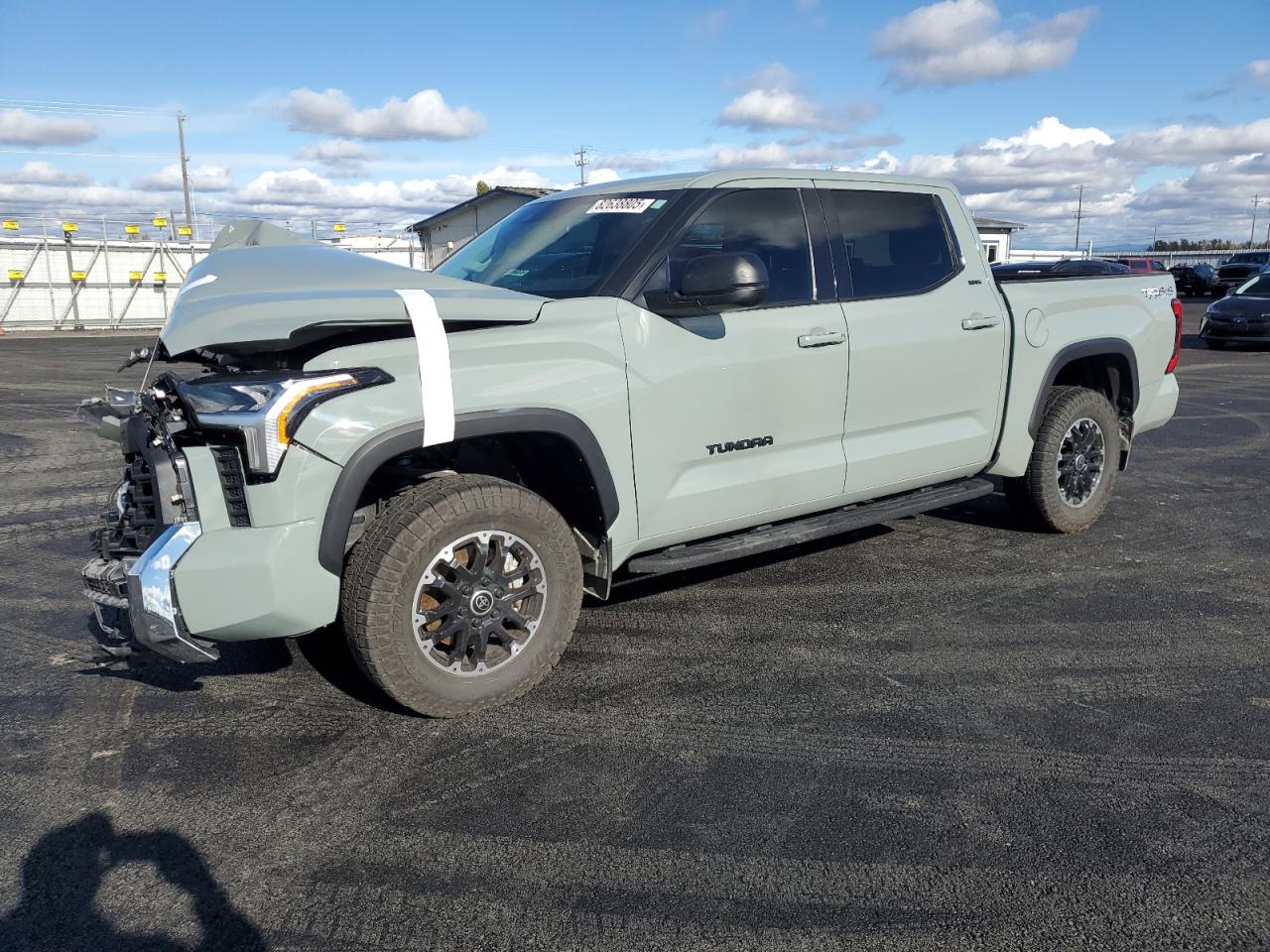 TOYOTA TUNDRA CREWMAX SR