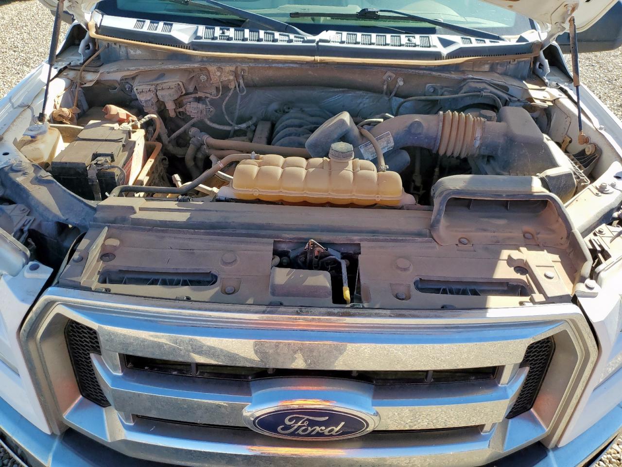 FORD F-150 SUPER CAB