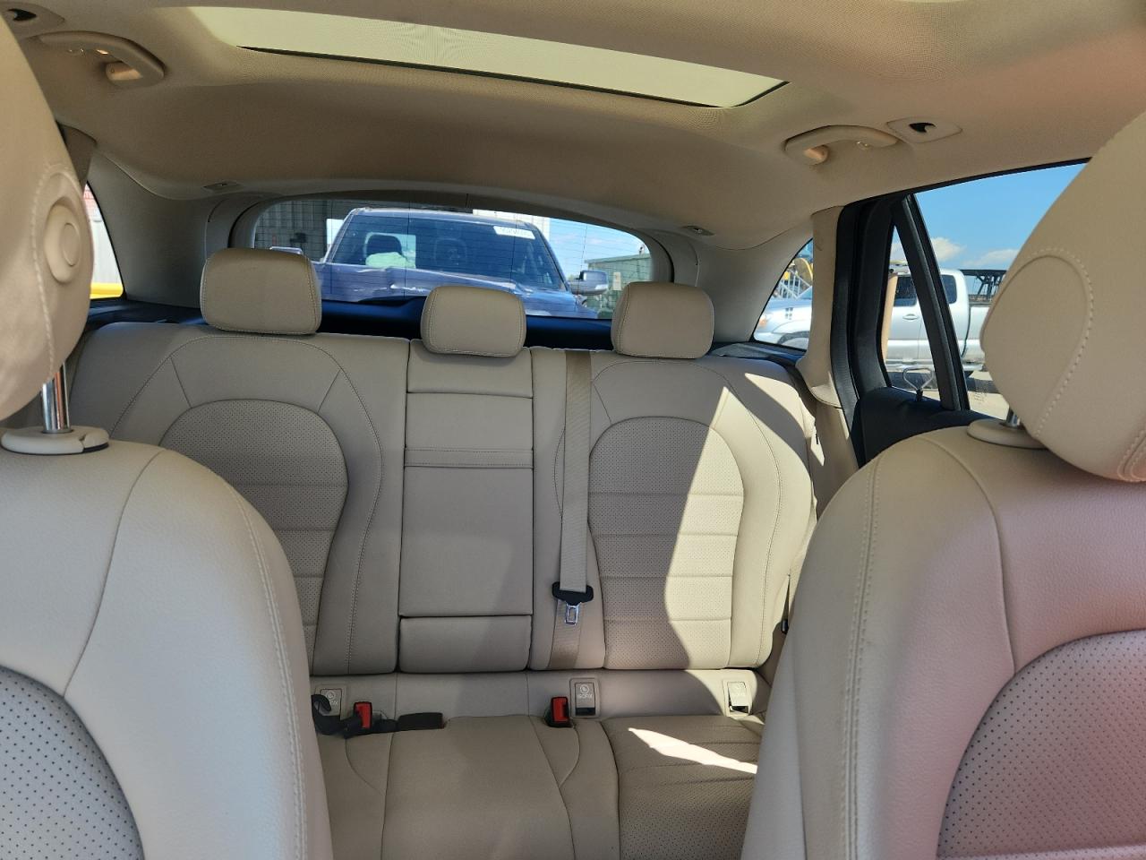 MERCEDES-BENZ GLC-CLASS 300