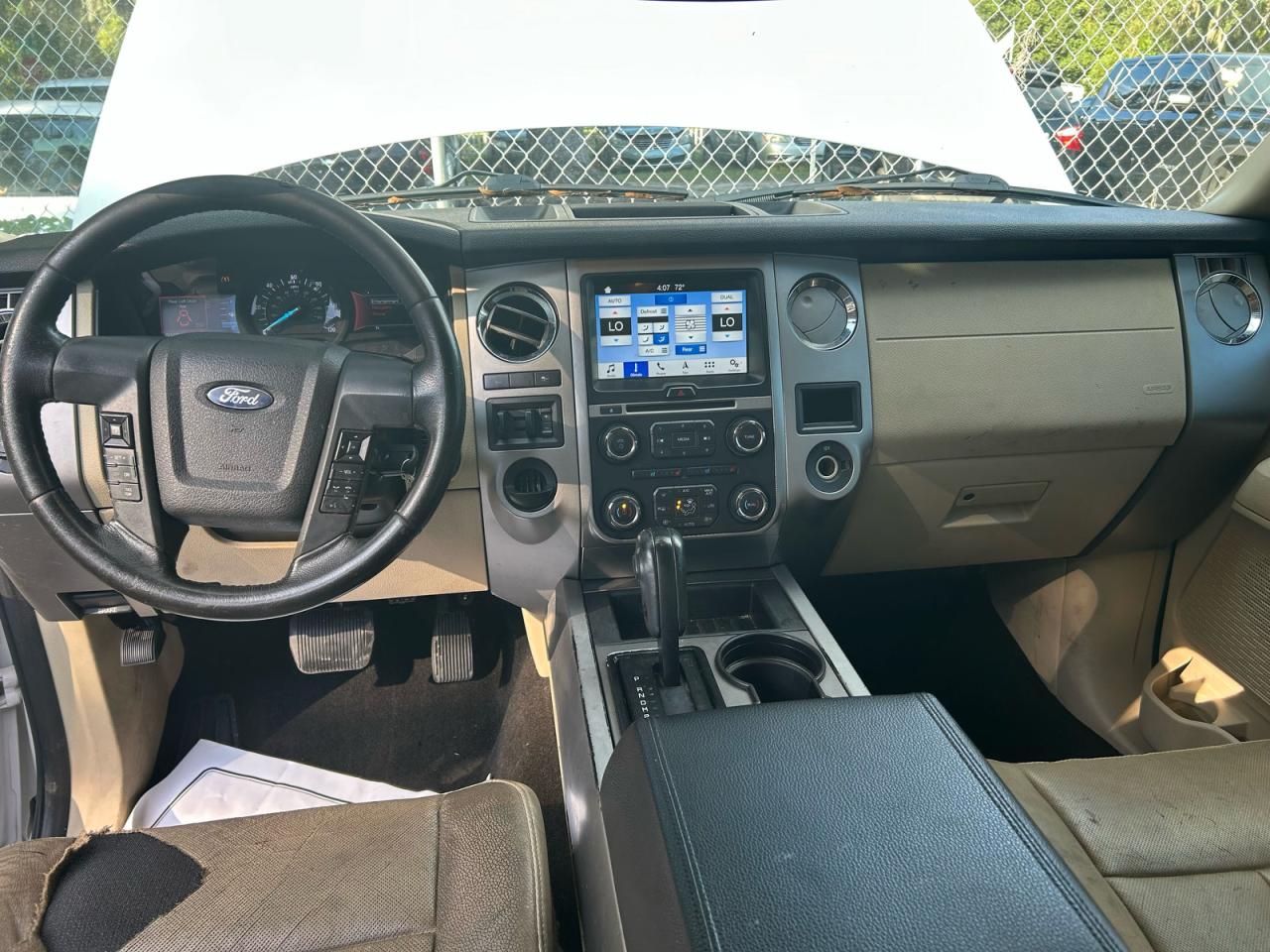 FORD EXPEDITION EL XLT