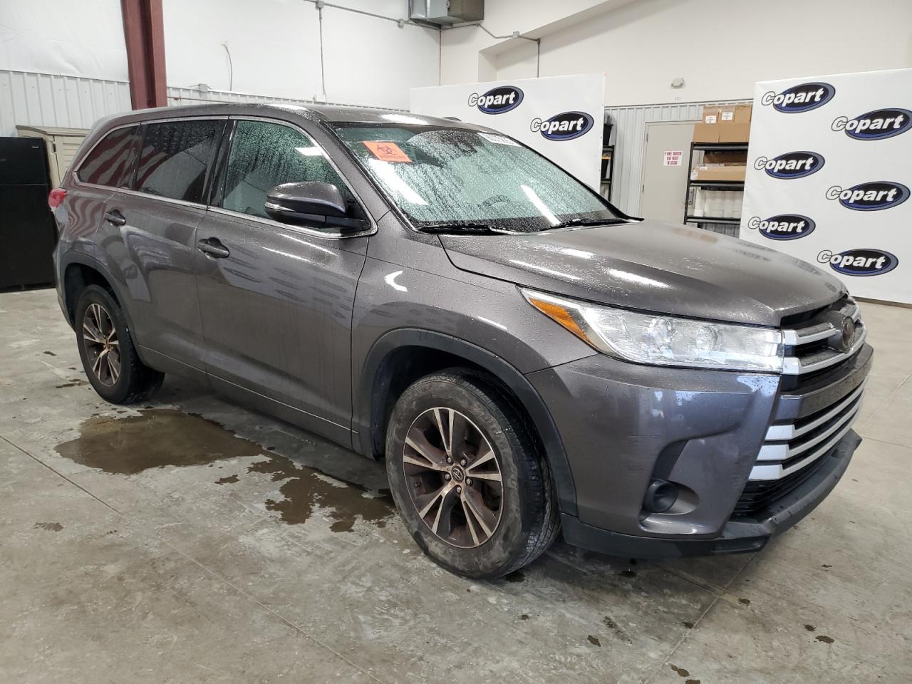 TOYOTA HIGHLANDER LE