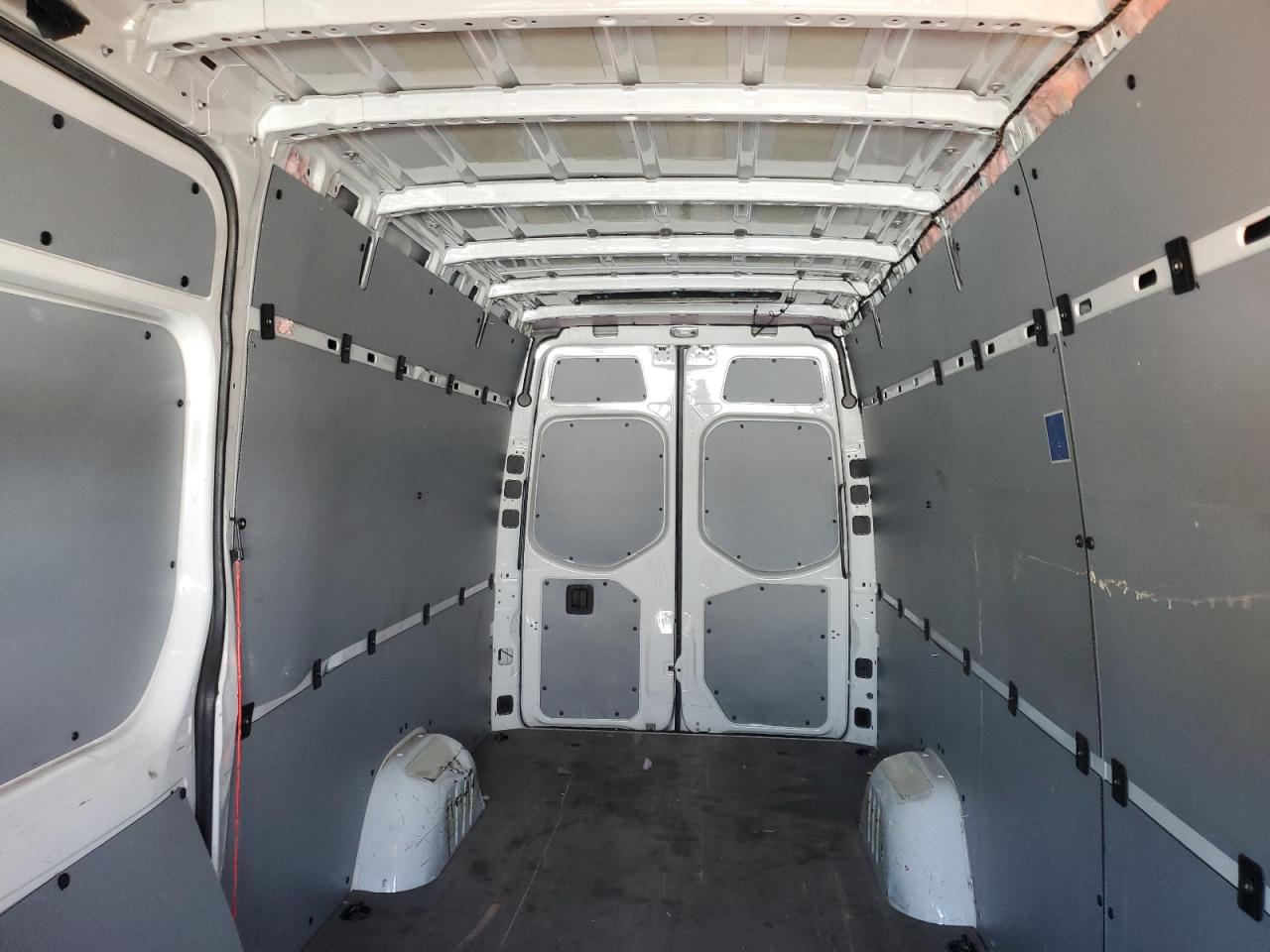 MERCEDES-BENZ SPRINTER 2500