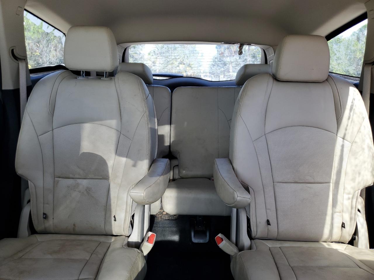 BUICK ENCLAVE ESSENCE