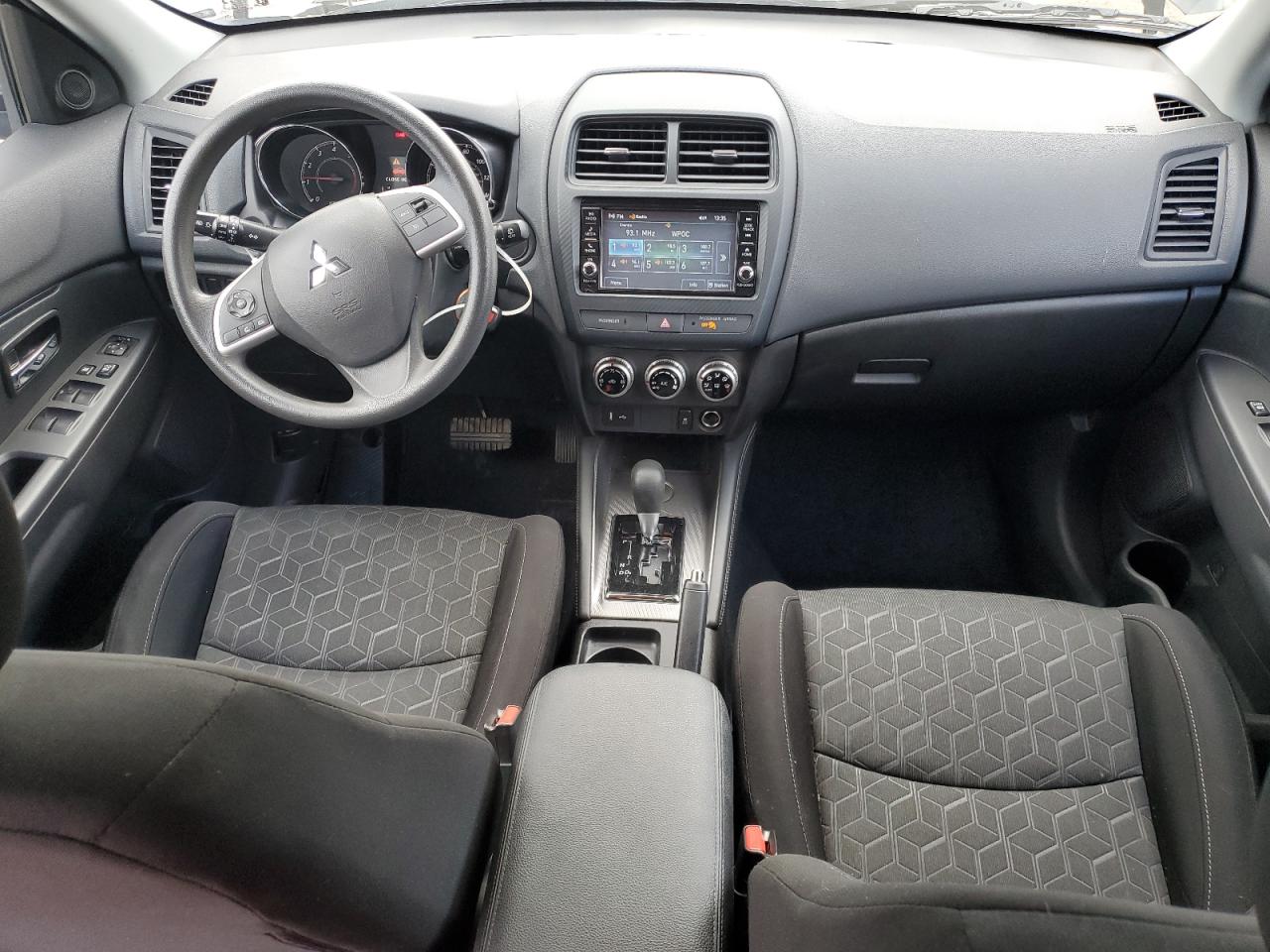 MITSUBISHI OUTLANDER ES