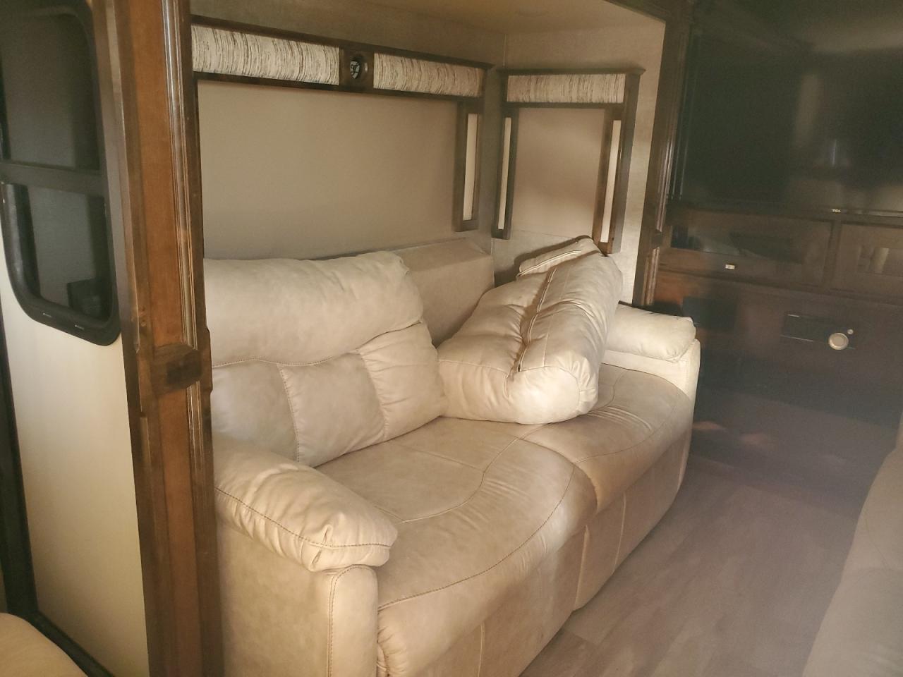 Lot #3291334203 2019 VANLEIGH VILANO