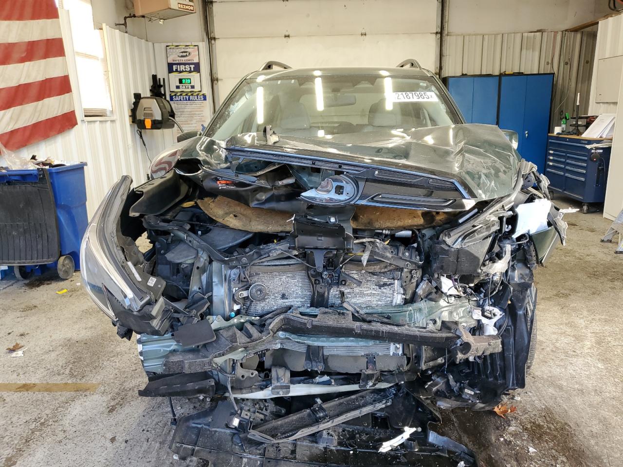 SUBARU FORESTER PREMIUM