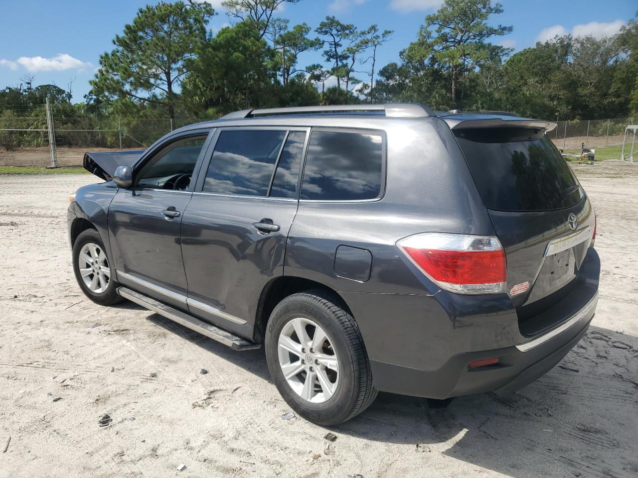 TOYOTA HIGHLANDER BASE