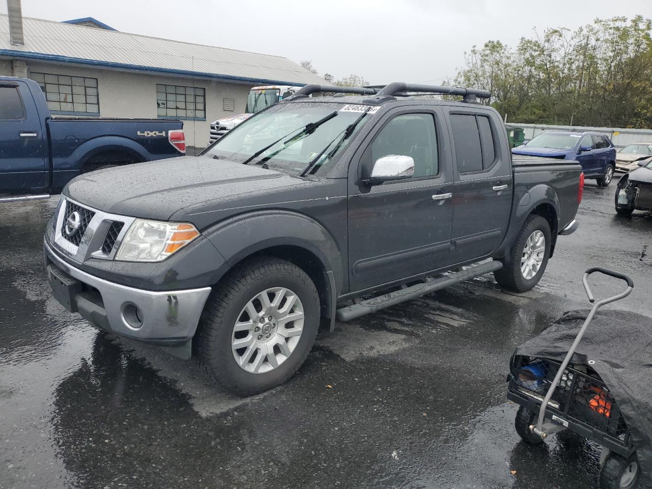 NISSAN FRONTIER CREW CAB SE