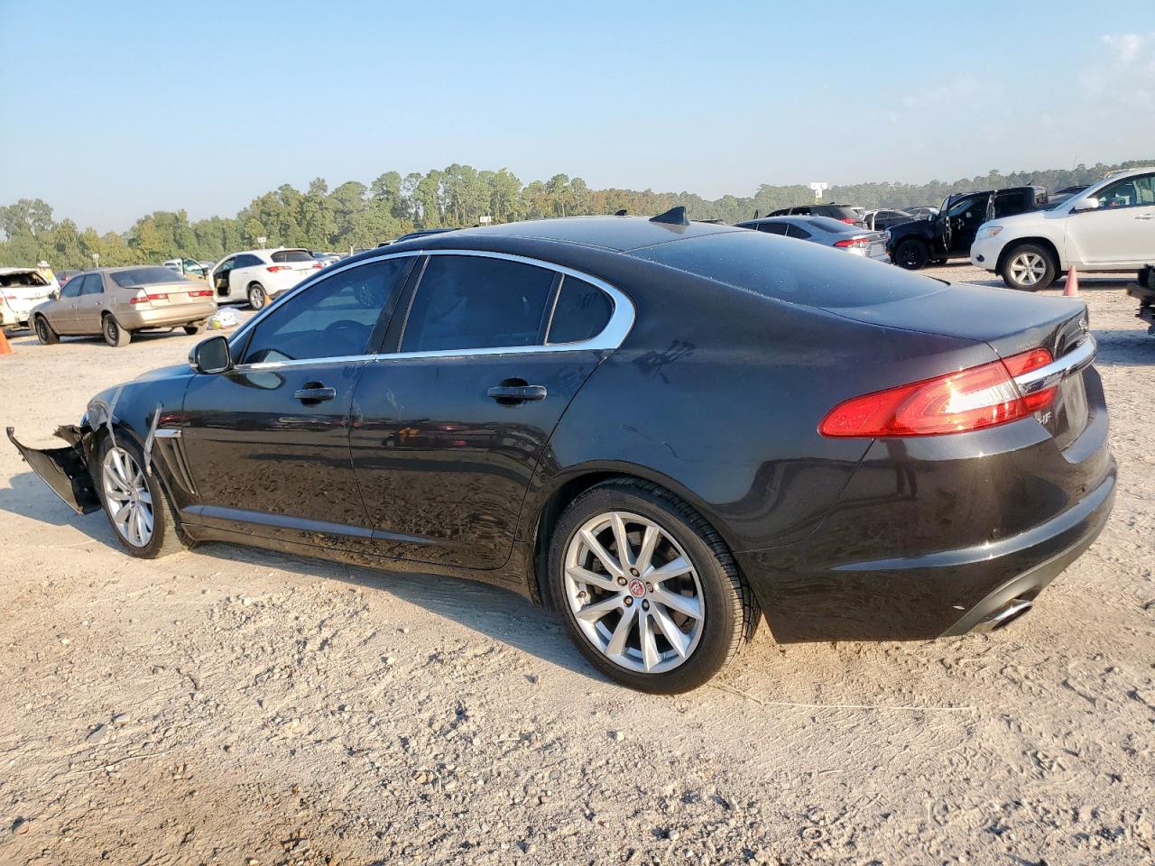 JAGUAR XF 2.0T PREMIUM