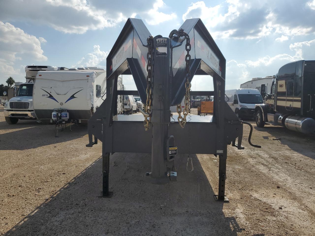 Lot #3271619377 2025 LAMAR UNKNOWN