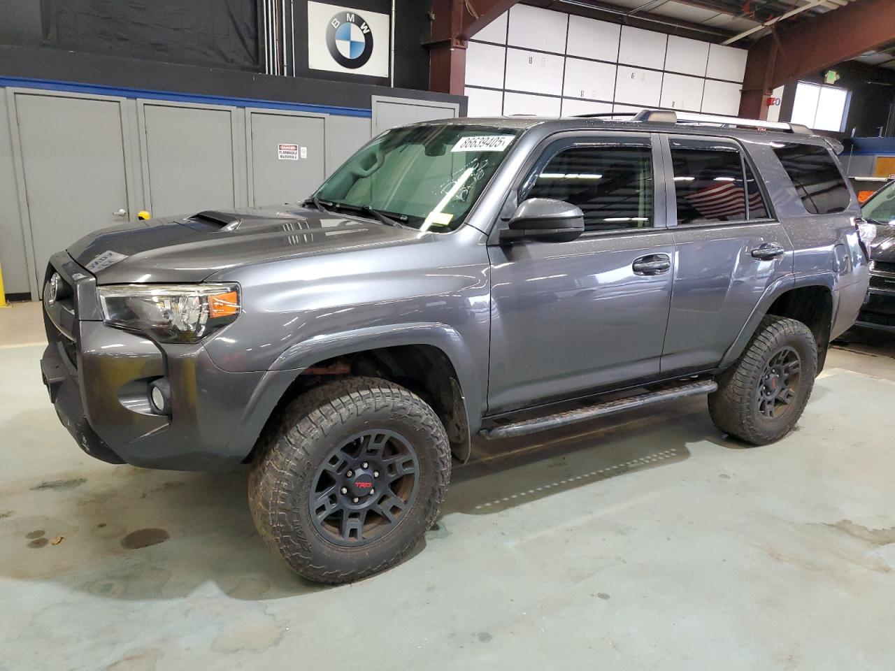 TOYOTA 4RUNNER SR5/SR5 PREMIUM