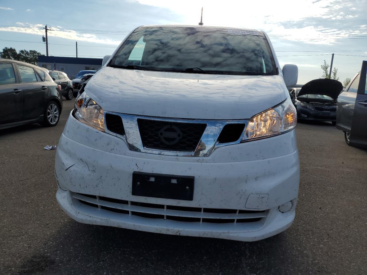 NISSAN NV200 2.5S