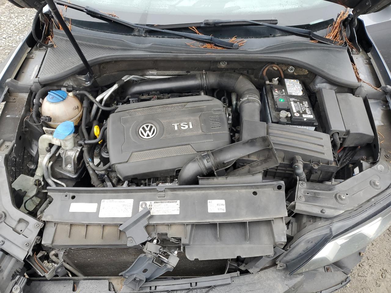VOLKSWAGEN PASSAT SE