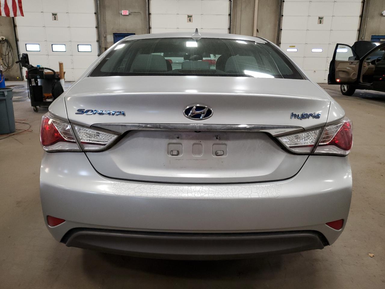 HYUNDAI SONATA HYBRID