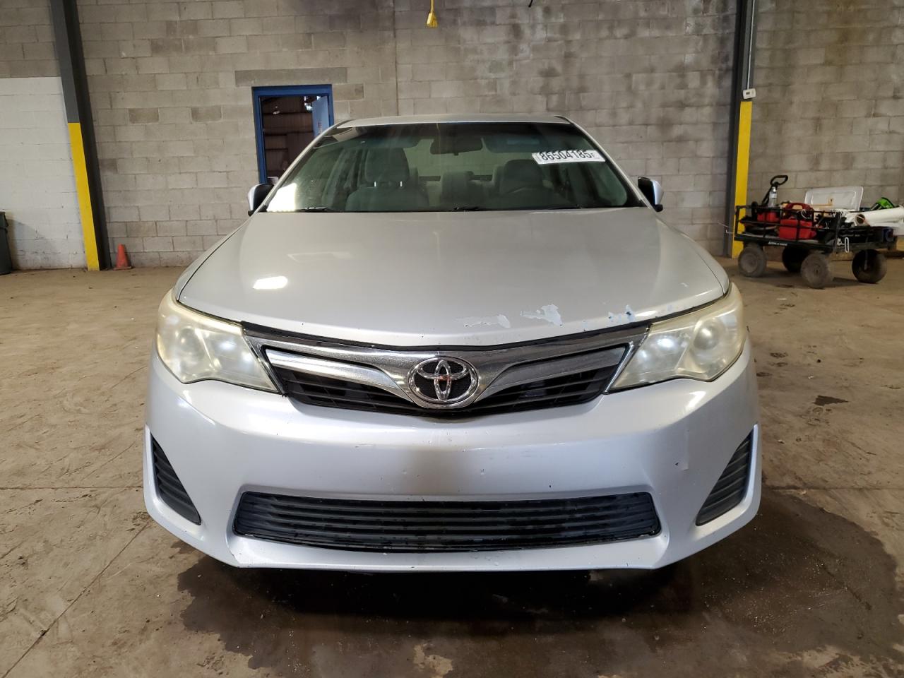 TOYOTA CAMRY BASE