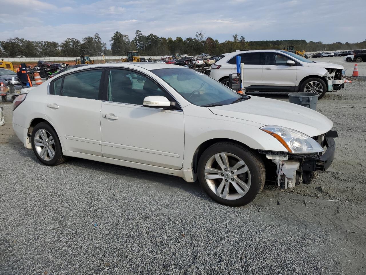 NISSAN ALTIMA BASE