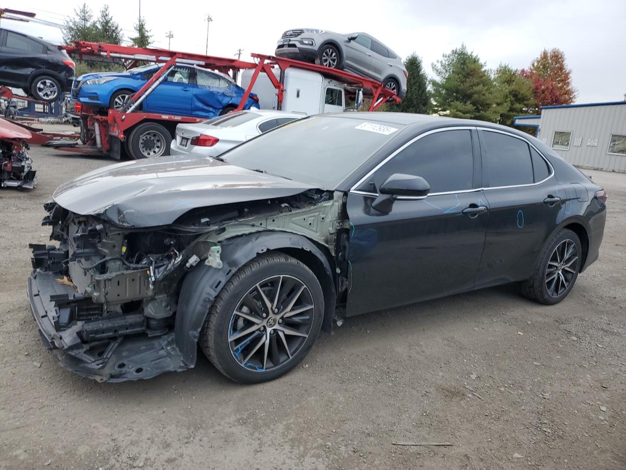 TOYOTA CAMRY SE NIGHT SHADE