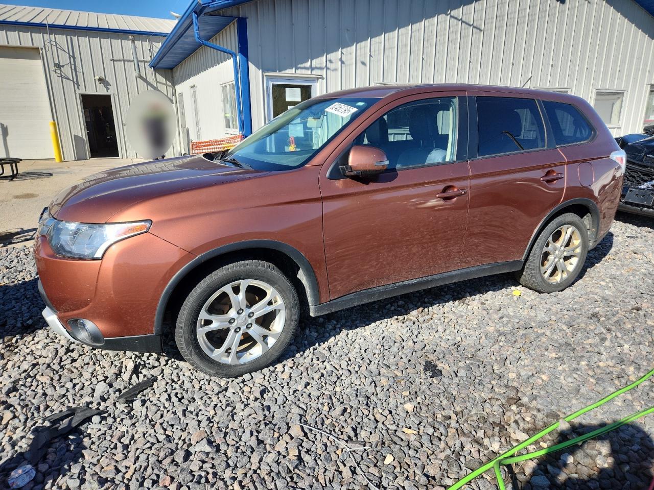 MITSUBISHI OUTLANDER SE