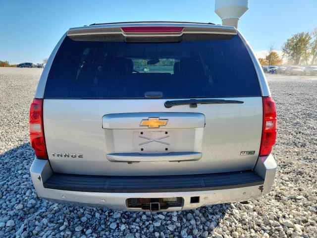 2011 CHEVROLET TAHOE K150 - 1GNSKBE04BR256266