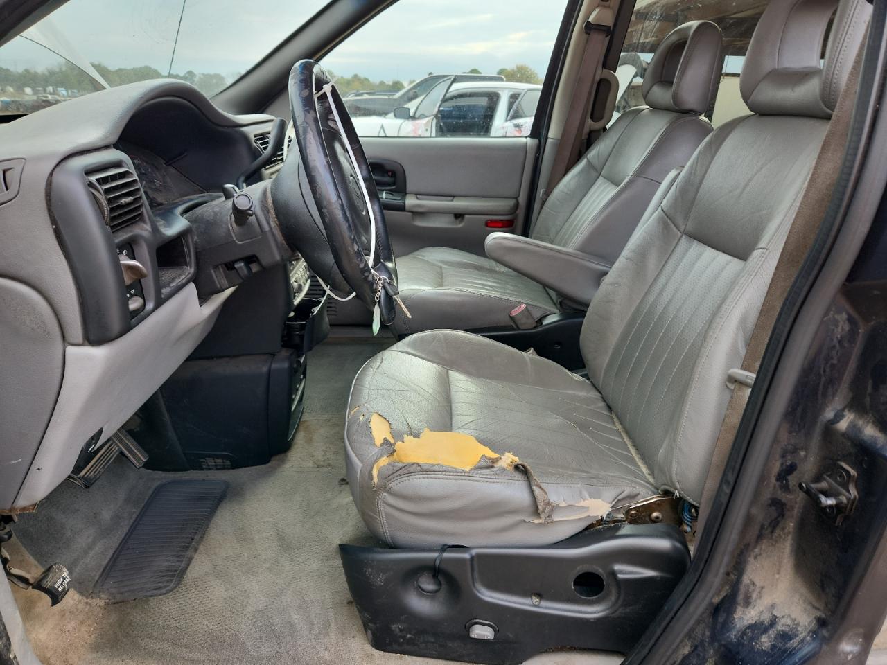 Lot #3297084494 2002 PONTIAC MONTANA LU