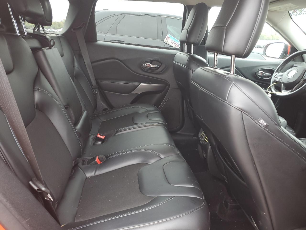 JEEP GRAND CHEROKEE LATITUDE PLUS