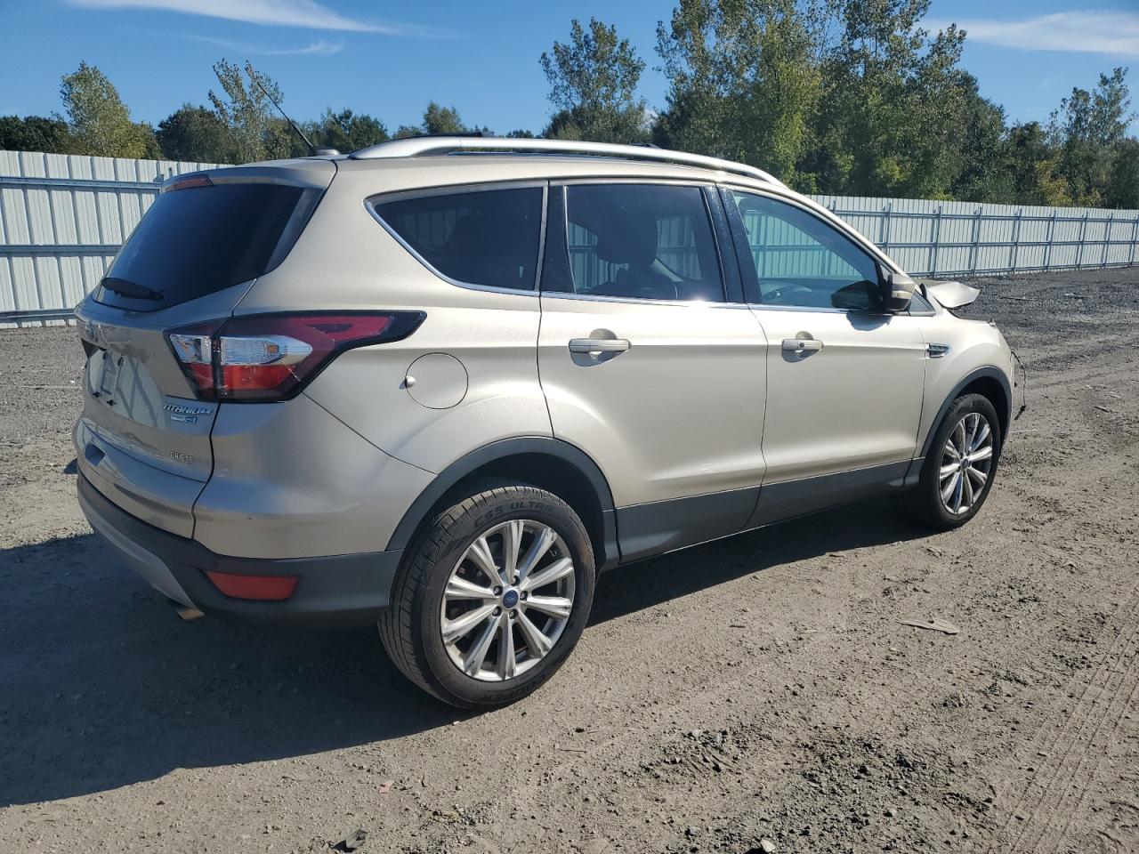 FORD ESCAPE TITANIUM