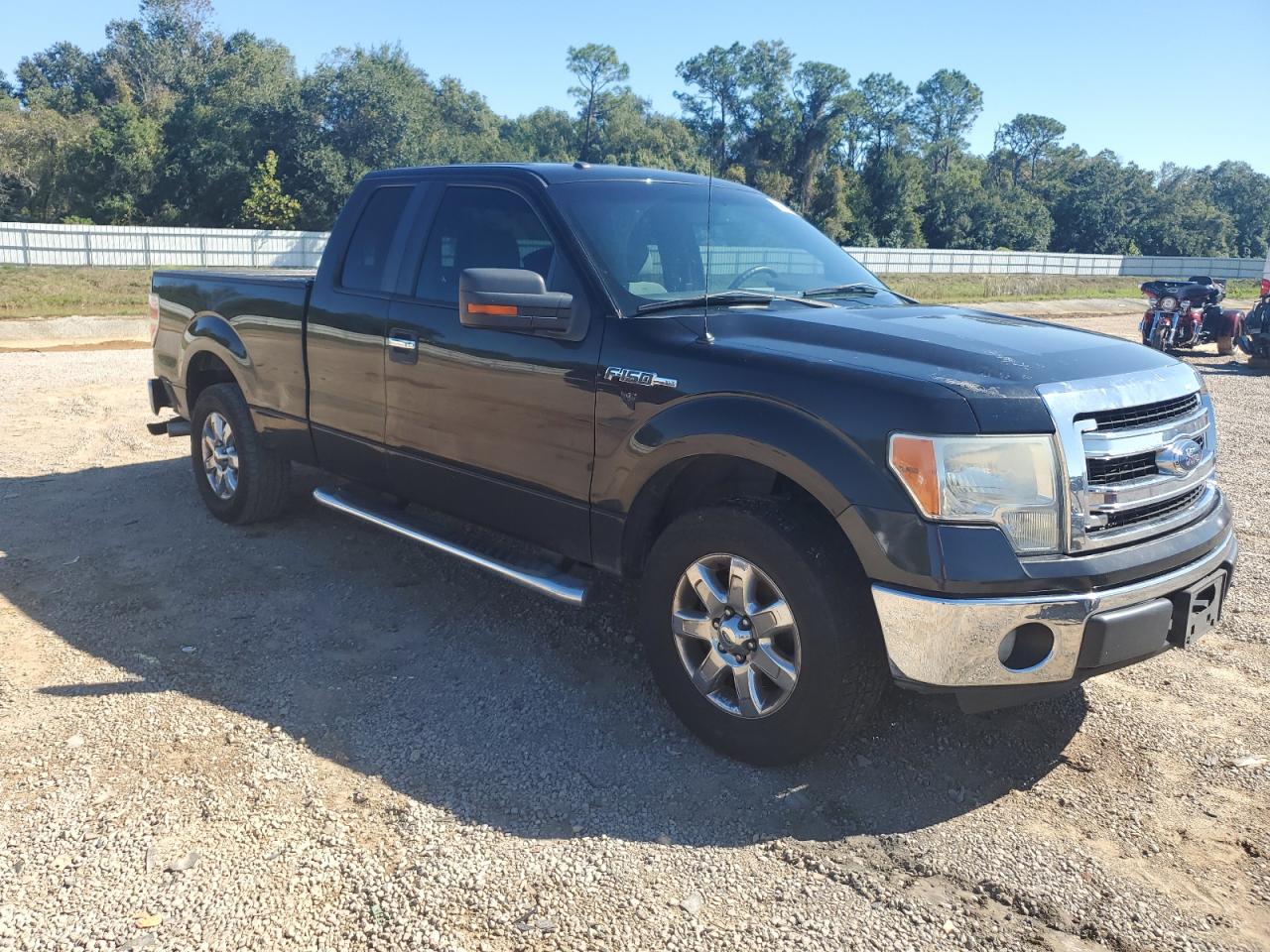 FORD F-150 SUPER CAB