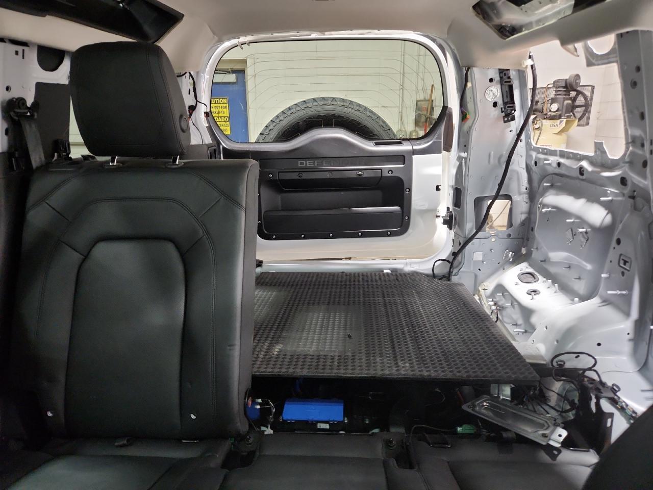 LAND ROVER DEFENDER 110 S